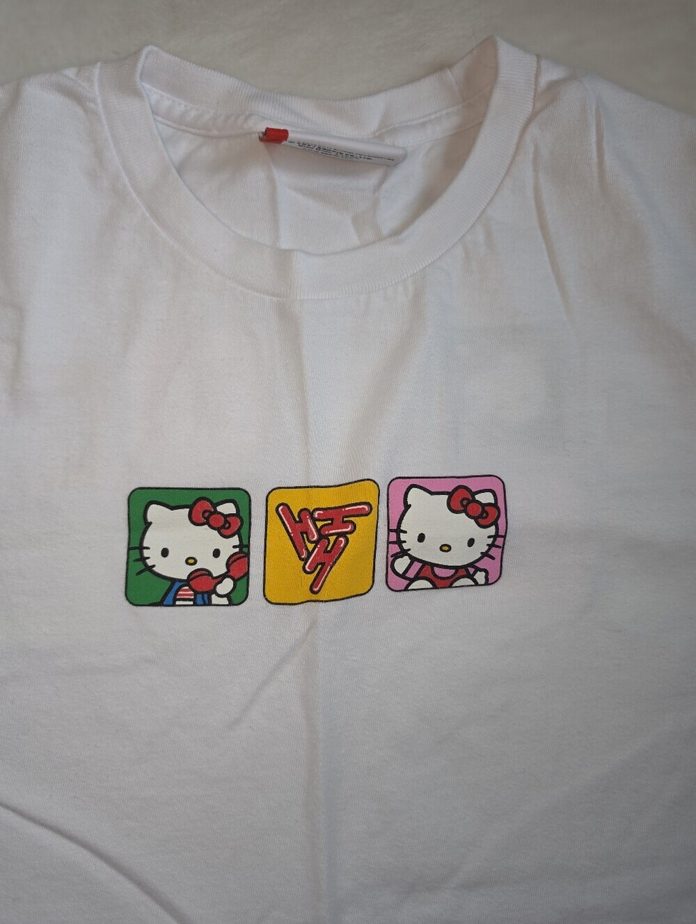 Hypland x Hello Kitty Sanrio Graphic T-Shirt White Toy Blocks Size Large - Picture 4 of 7